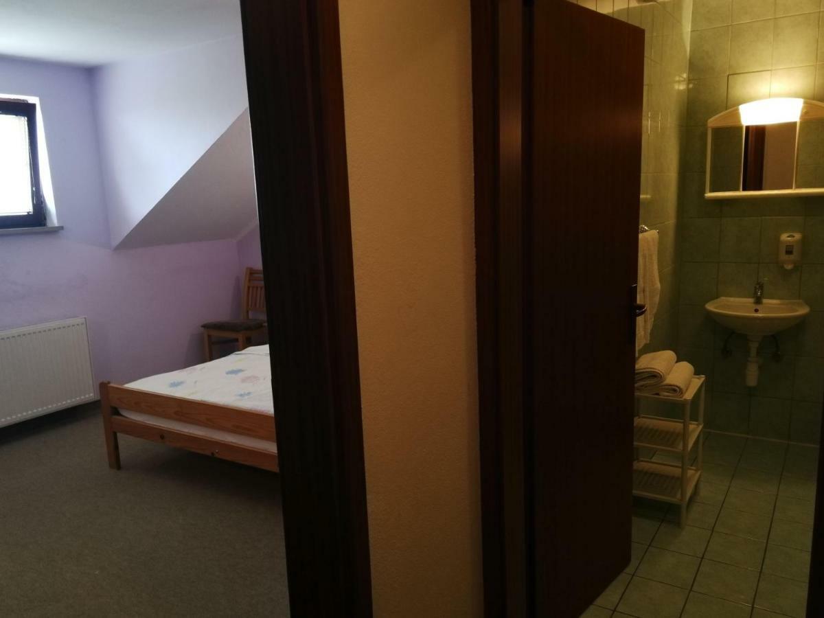 Kavana I Sobe Monika Hotell Grabrovnik Exteriör bild